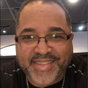 Meet your Posher, Troy